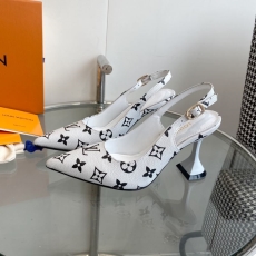 Louis Vuitton Sandals